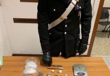RIGNANO FLAMINIO: DROGA E DENARO IN CASA, PUSHER ARRESTATO DAI CARABINIERI