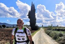 Andrea Devicenzi, atleta paralimpico che sta percorrendo la via Francigena, venerdì 29 arriverà a Campagnano.