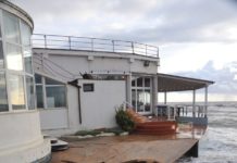 Maltempo: a Fregene diversi stabilimenti a rischio crollo. E la spiaggia quasi non c’è più…