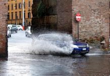 Roma in tilt da questa mattina per il maltempo. Ecco le strade da evitare.