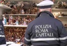 Piazza Navona: sequestrati i banchi del mercatino natalizio per problemi di sicurezza.