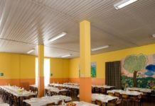 Cesena: scuole chiuse, alimenti delle mense consegnati alle persone più bisognose.