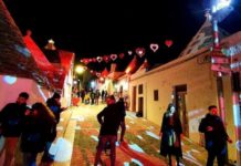 Speciale viaggi: per San Valentino Alberobello si veste da città dell’amore.