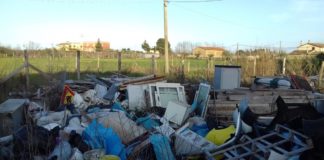 Ladispoli: sequestrata una discarica abusiva di oltre 700 metri cubi di rifiuti.