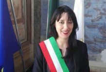 Anguillara: si dimettono nove consiglieri, decade la sindaca Sabrina Anselmo. Il Comune sarà commissariato.