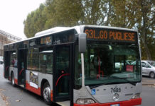 Atac: da lunedì non sarà più possibile salire dalle porte anteriori del bus.