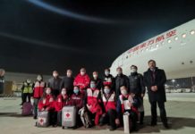 Dalla Cina arrivano medici e materiali per battere il virus