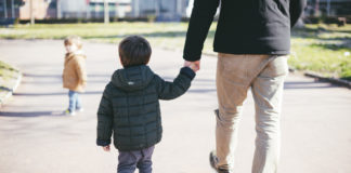 Viminale: sì a camminata genitore-figlio in prossimità della propria abitazione.