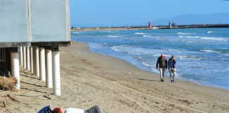 Ricciuto: Estate al mare? “Forse sì, ma con mascherine e guanti e niente bagno”.