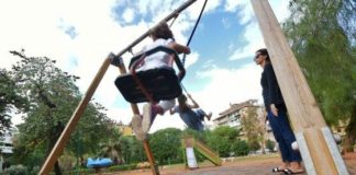 Fase 2: verso la riapertura dei parchi per bambini e runner il 4 maggio. Con le mascherine.