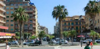 Ladispoli, il sindaco: “Troppi giovani in giro senza motivo, se continua richiudiamo tutto”.