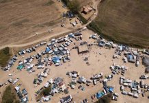 Lago Mezzano: nonostante la morte di un venticinquenne, il rave party va avanti.