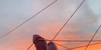 Capena: la mano rossa di Minerva Mirabal, simbolo delle donne depredate. Di tutto.