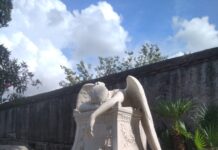 Cimitero Acattolico: una piccola Spoon River nel cuore di Roma.